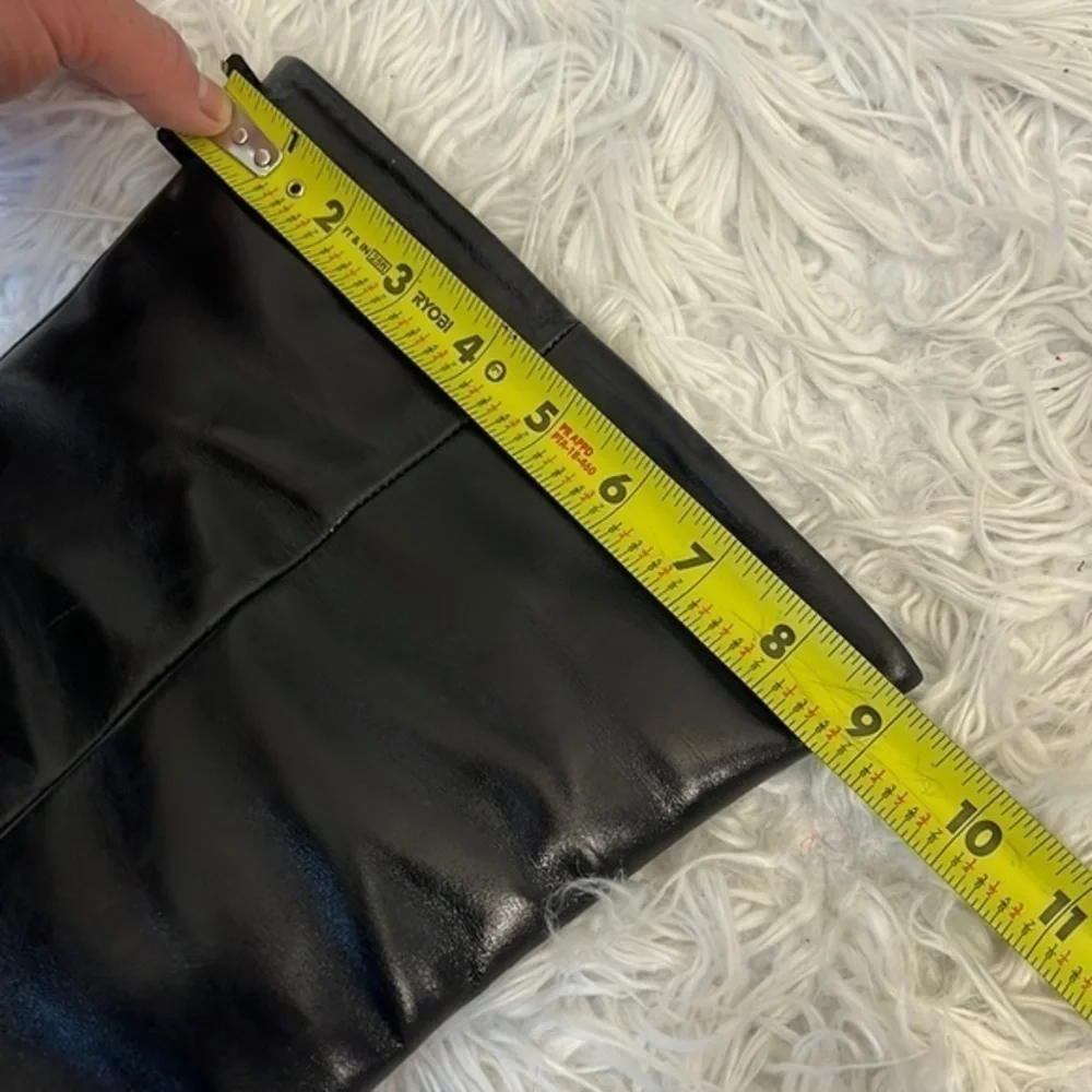 Zara sleek over